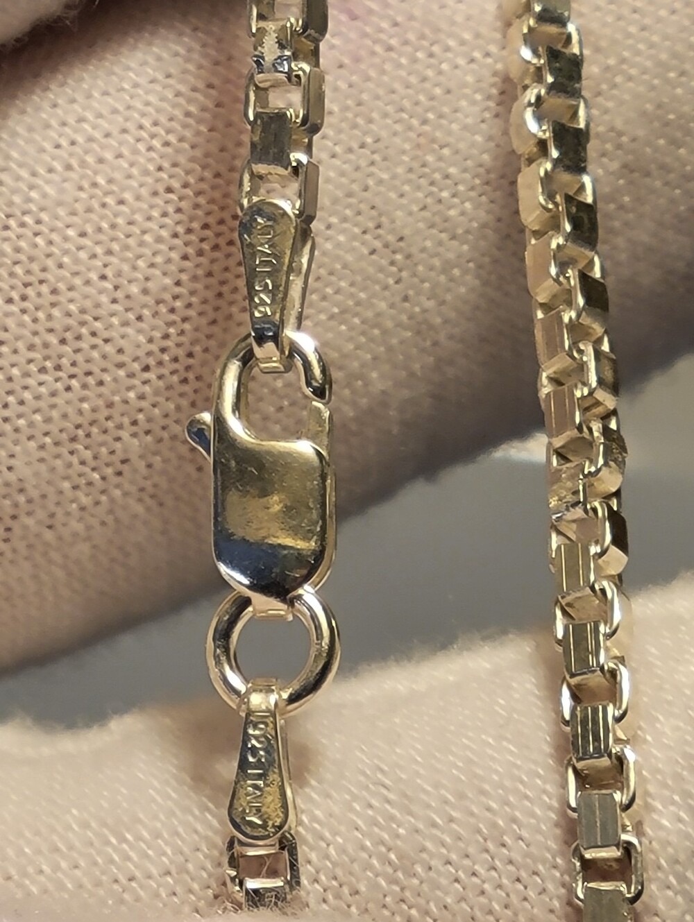 22" Solid 925 Sterling Silver Box Chain Necklace - 2.5mm thick